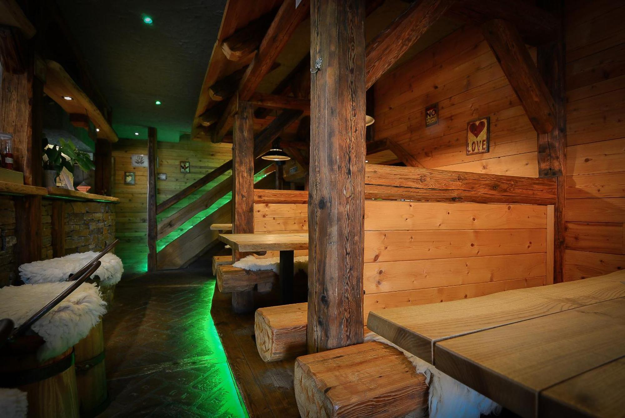 Hotel Friuli Harrachov Exteriör bild
